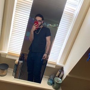 Meet your Posher, Anthony